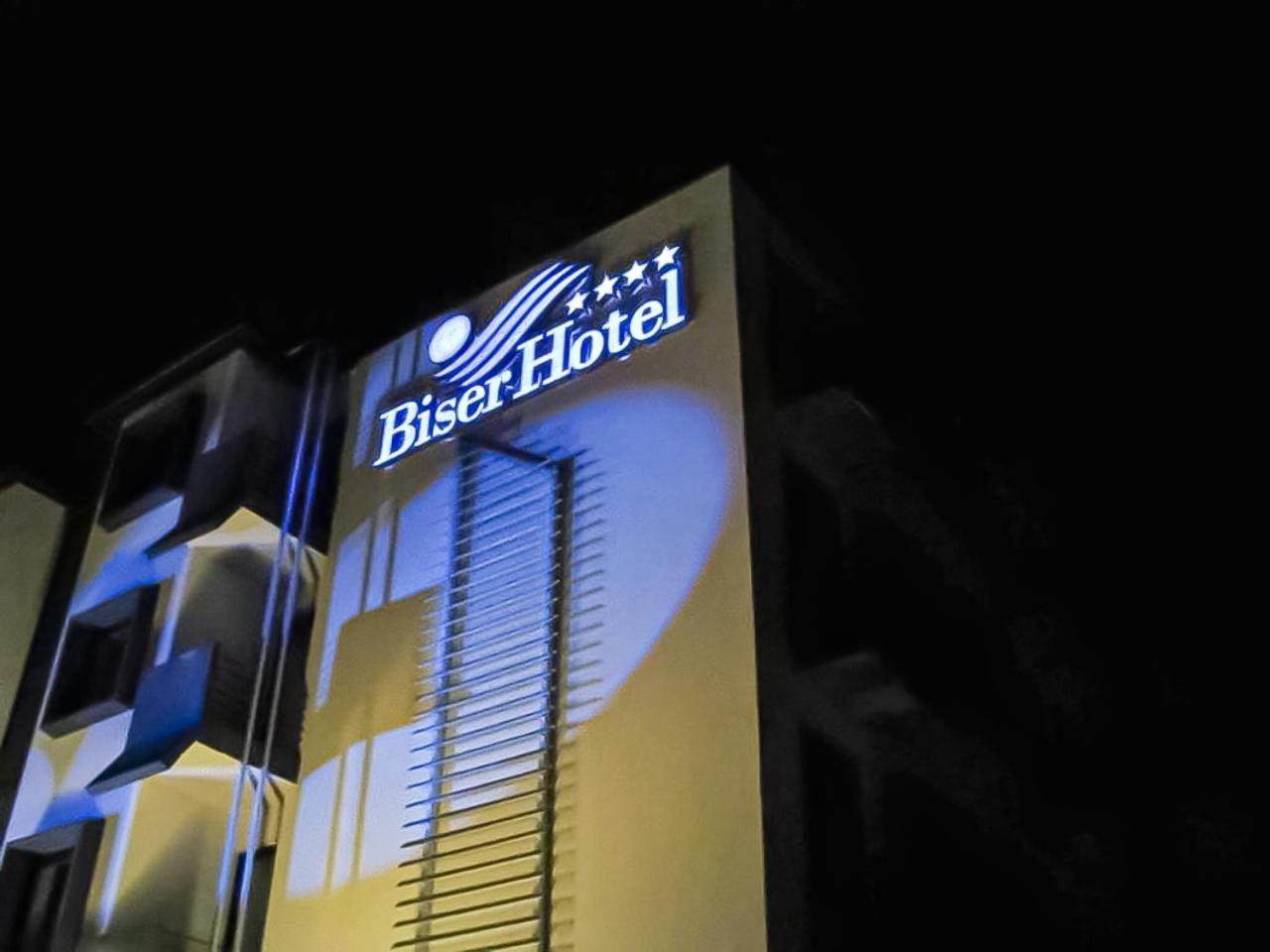 Biser Hotel Derventa Extérieur photo